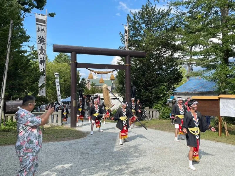 ニセコ狩太神社 例大祭の様子（神輿）
